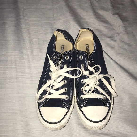 Blue converse - Picture 2 of 4